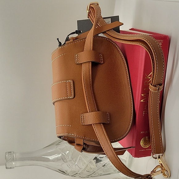 Rachel Zoe NWT Edessi Vegan Crossbody Bag - Picture 2 of 7